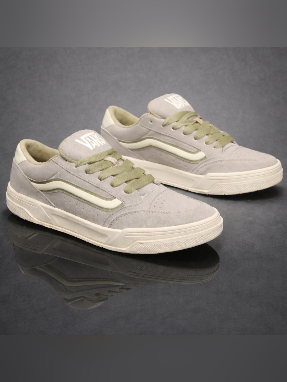 Vans Hylane Sneakers – Peyote | Men’s 8 / Women’s 9.5 | NEW
